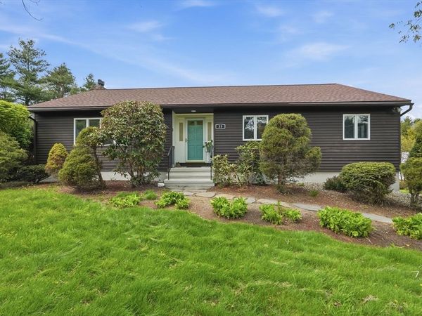 55 Mechanic Street, Amherst, MA 01002