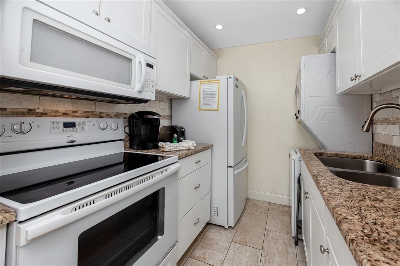 159 Medallion Boulevard , Unit F, Madeira Beach, FL 33708 Photo