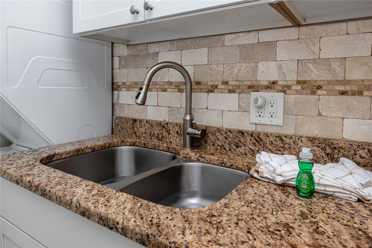 159 Medallion Boulevard , Unit F, Madeira Beach, FL 33708 Photo