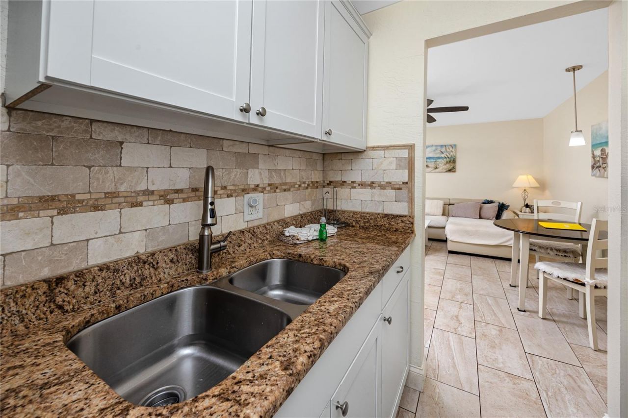 159 Medallion Boulevard , Unit F, Madeira Beach, FL 33708 Photo