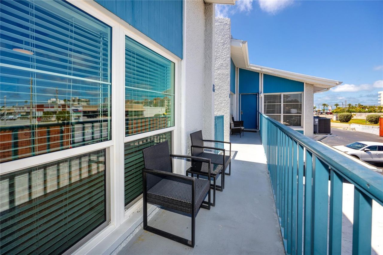 159 Medallion Boulevard , Unit F, Madeira Beach, FL 33708 Photo