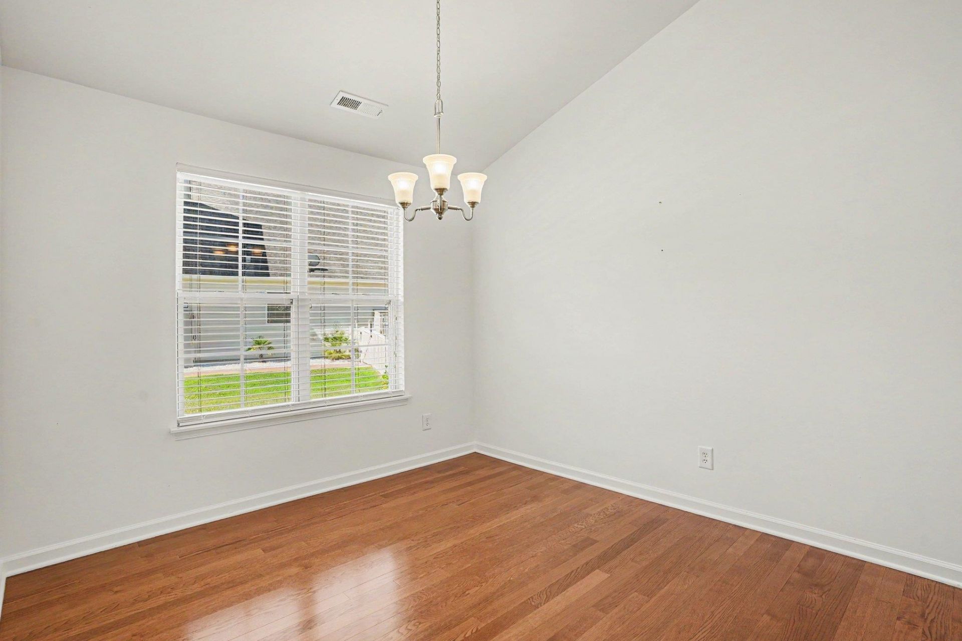 293 Southern Breezes Circle Photo 16