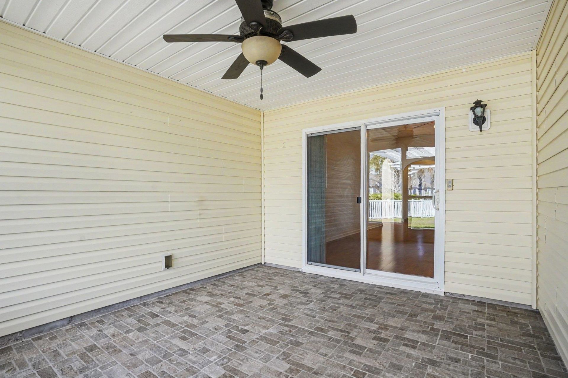 293 Southern Breezes Circle Photo 37