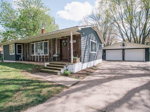 410 1ST STREET, Neillsville, WI 54456