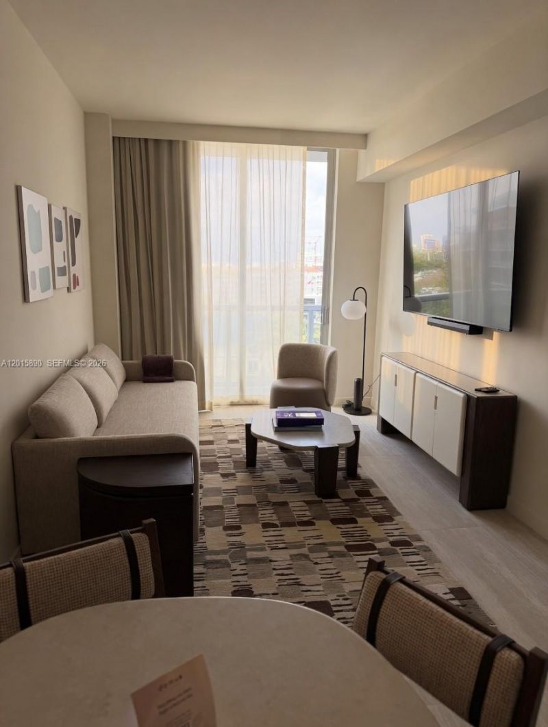 1611 SW 2nd Ave , Unit 707, Miami, FL 33129 Photo