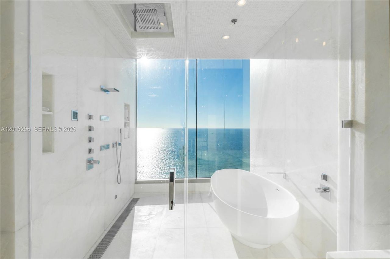 17975 Collins Ave , Unit N-1402, Sunny Isles Beach, FL 33160 Photo
