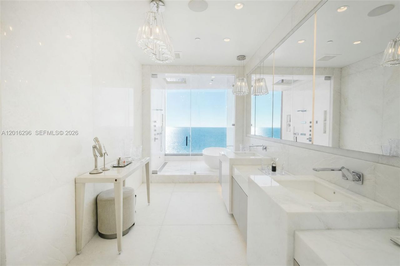 17975 Collins Ave , Unit N-1402, Sunny Isles Beach, FL 33160 Photo