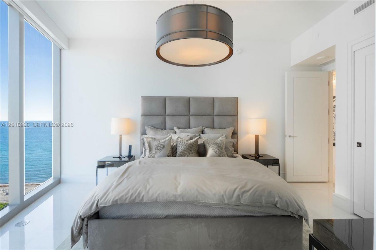 17975 Collins Ave , Unit N-1402, Sunny Isles Beach, FL 33160 Photo