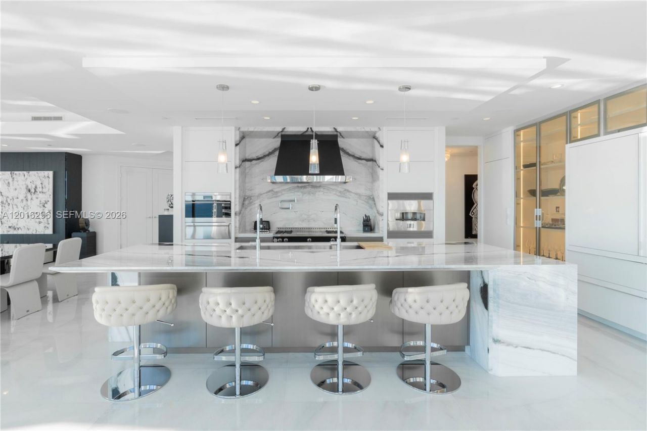 17975 Collins Ave , Unit N-1402, Sunny Isles Beach, FL 33160 Photo