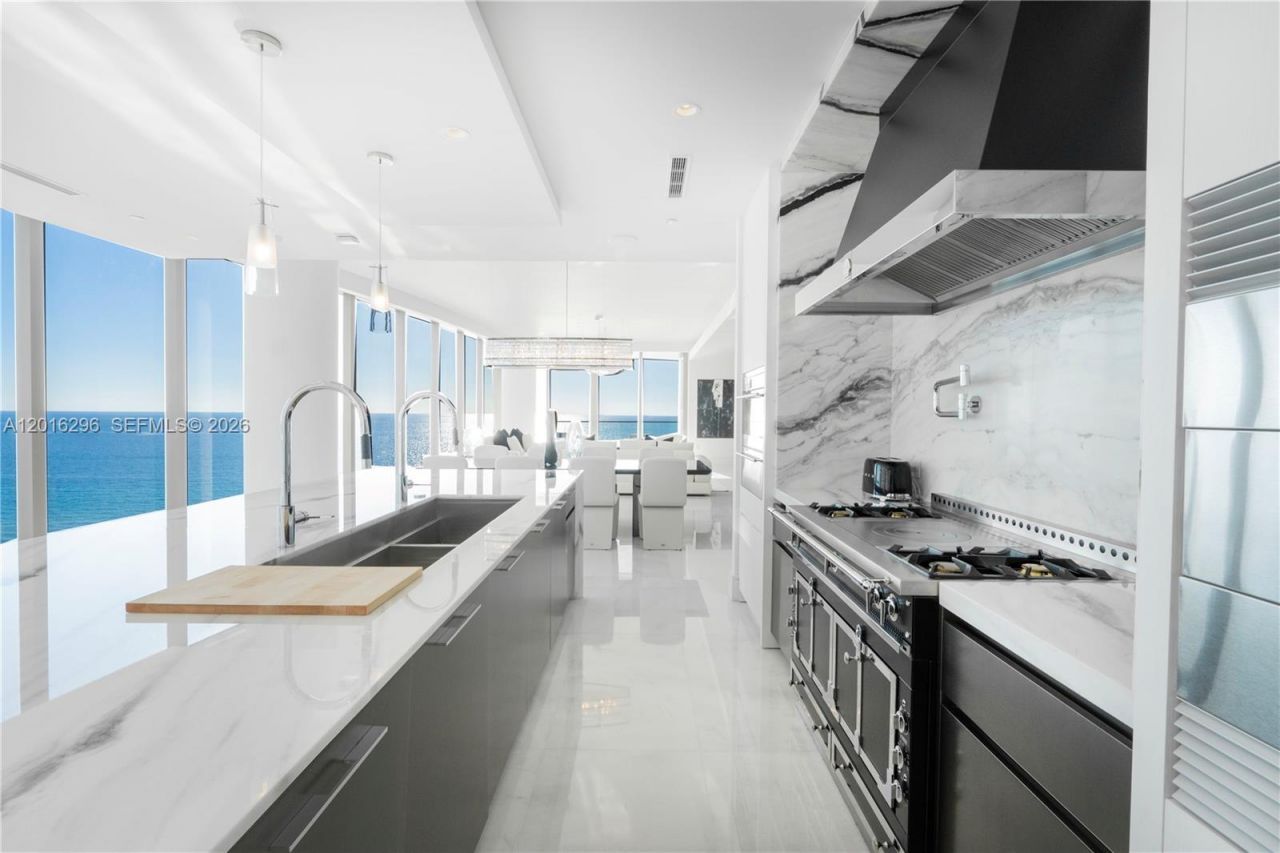 17975 Collins Ave , Unit N-1402, Sunny Isles Beach, FL 33160 Photo