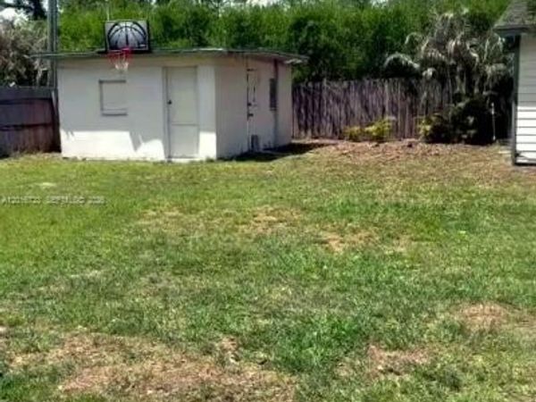 6410 Indrio Rd , Fort Pierce, FL 34951