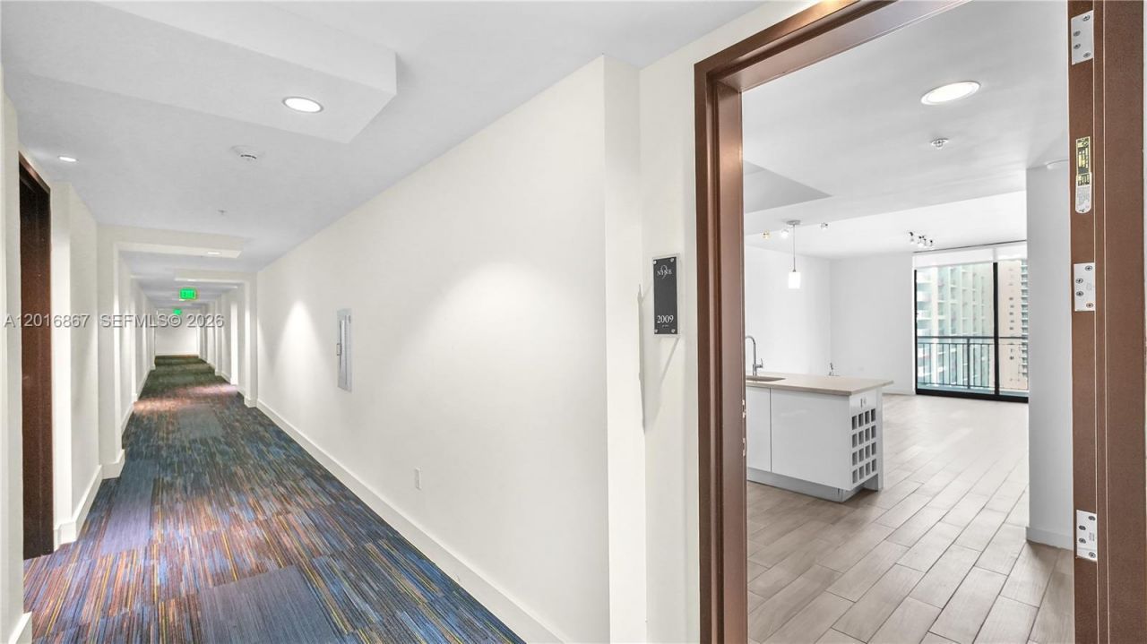 999 SW 1st Ave , Unit 2009, Miami, FL 33130 Photo