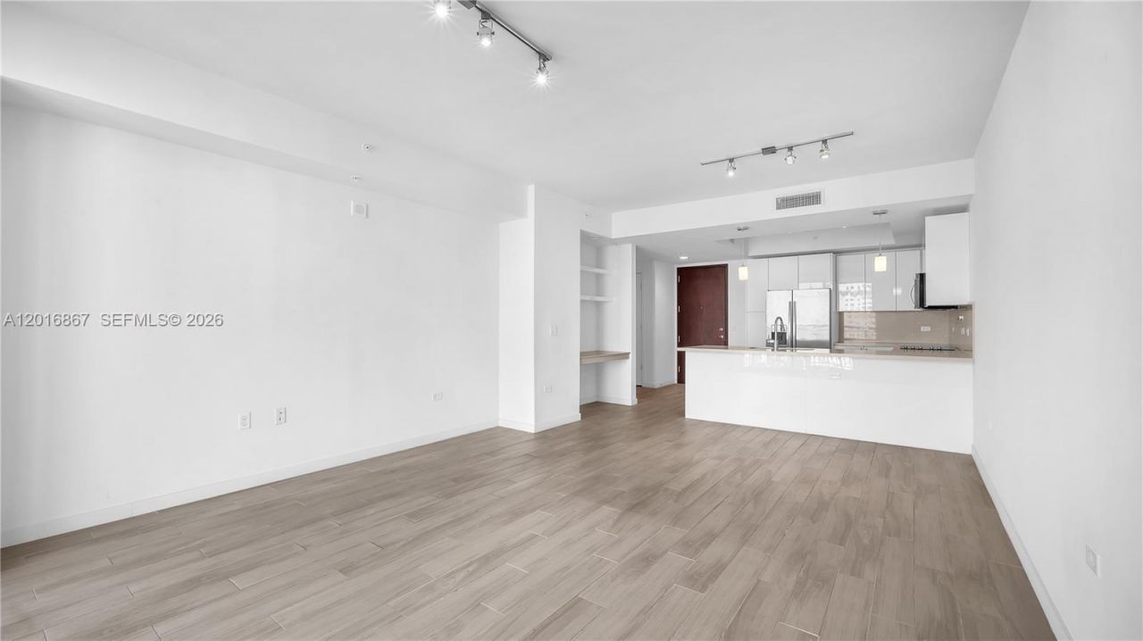 999 SW 1st Ave , Unit 2009, Miami, FL 33130 Photo