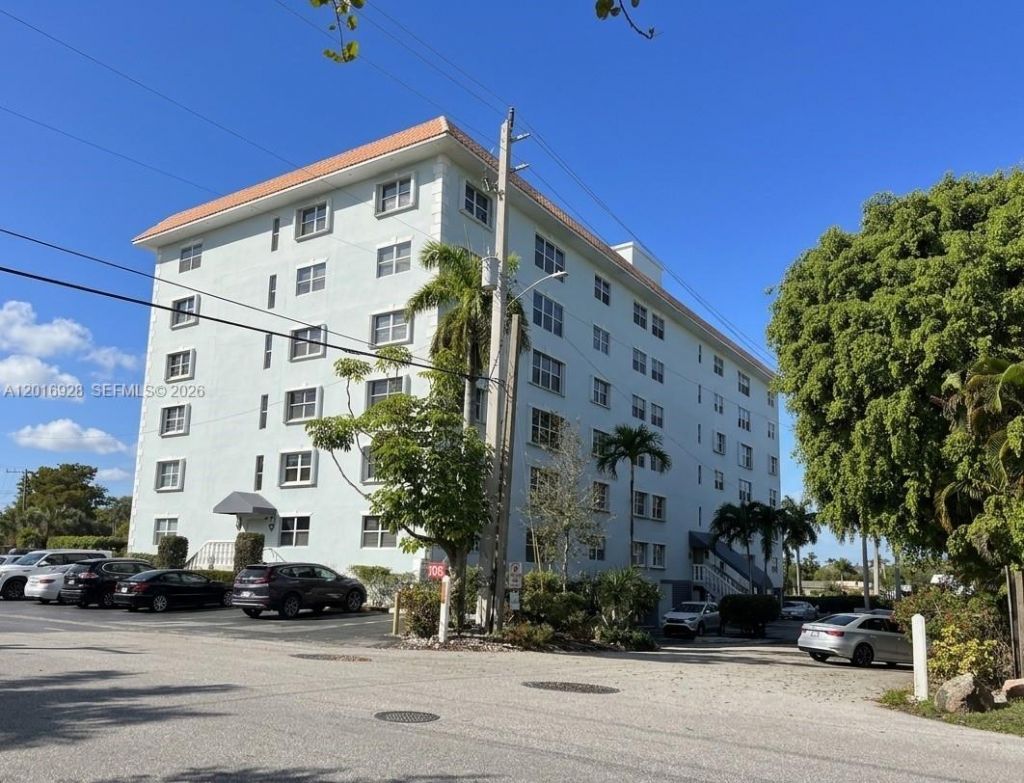 1881 Middle River Dr , Unit 704, Fort Lauderdale, FL 33305 Photo