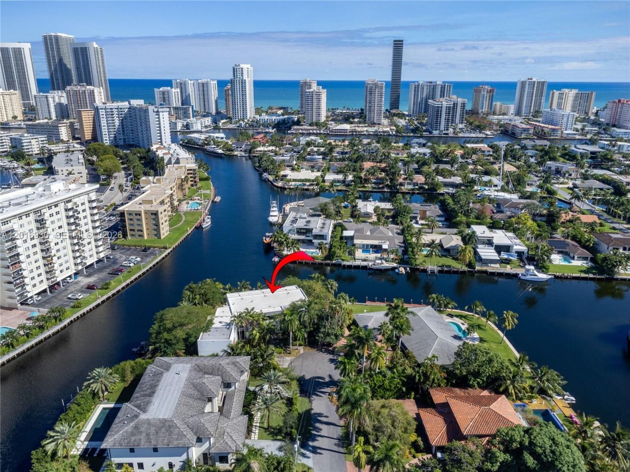 400 Tamarind Dr , Hallandale Beach, FL 33009 Photo