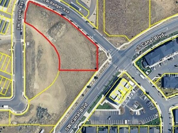 SW Coyote Avenue, Unit 502, Redmond, OR 97756