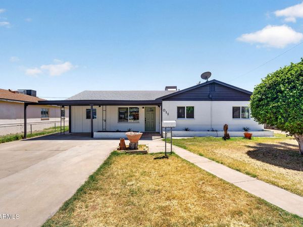 5011 W FLYNN Lane, Glendale, AZ 85301