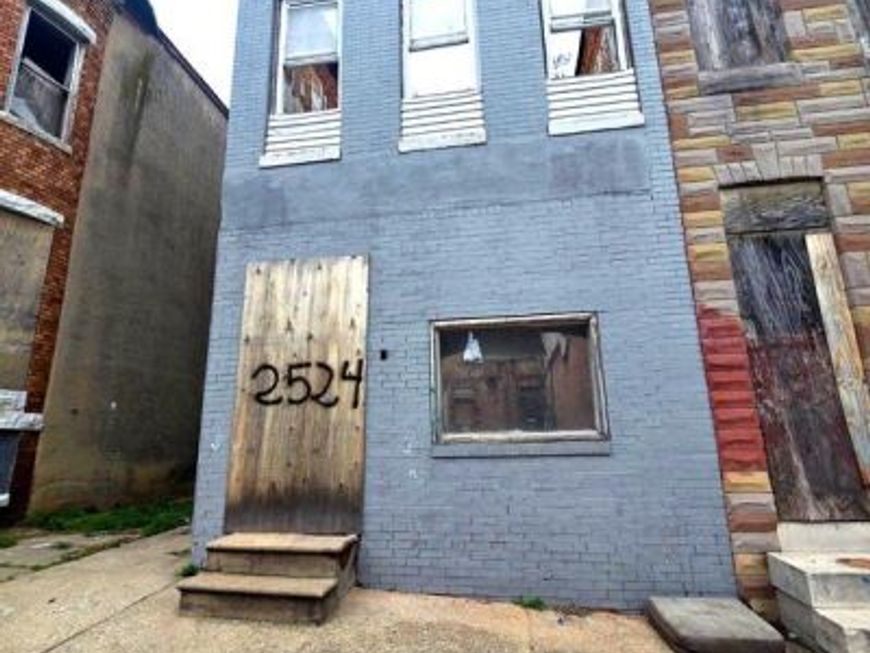 2524 W Fairmount Avenue, Baltimore, MD 21223 Main Photo