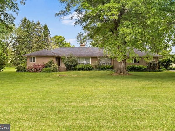 1323 KINGS HIGHWAY, PILESGROVE, NJ 08098