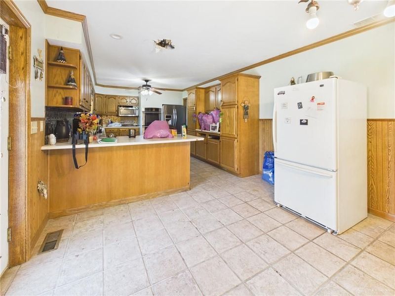5050 Delisle Fourman Road, Greenville, OH 45331 Photo 9