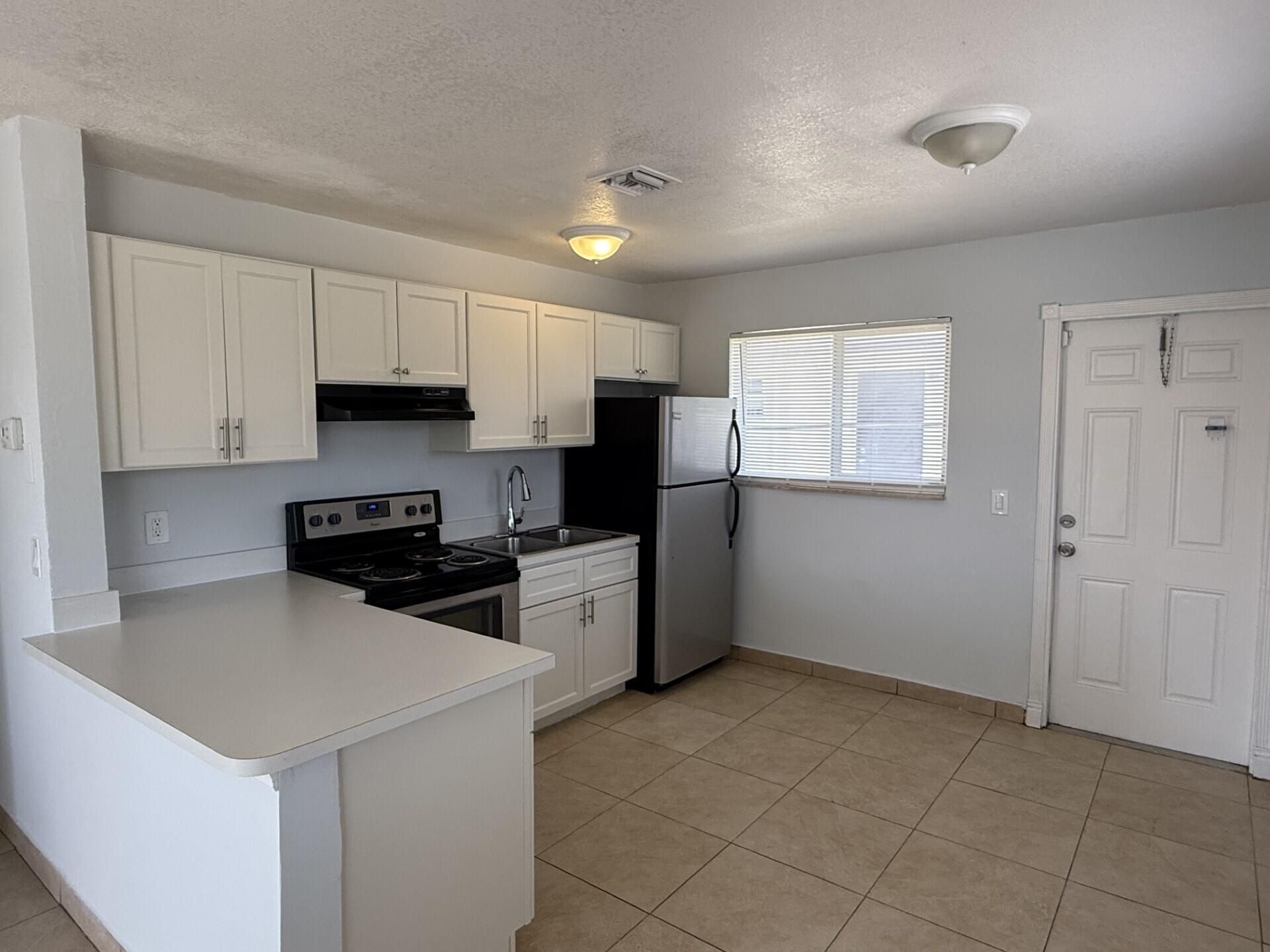 2820 Avenue S, Unit 12, Riviera Beach, FL 33404 Photo