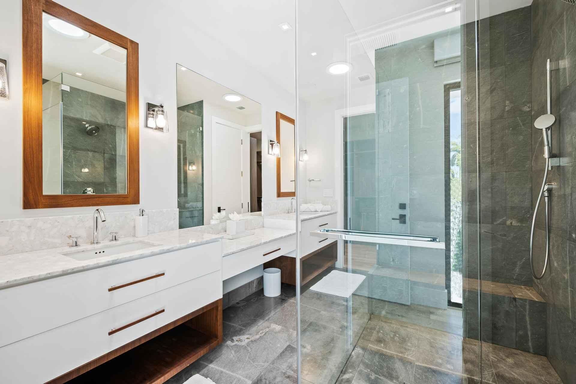 5288 Alton Road, Unit 3, Miami Beach, FL 33140 Photo