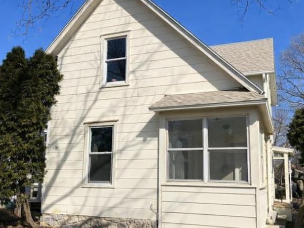 141 Bates Street, Jackson, MI 49202