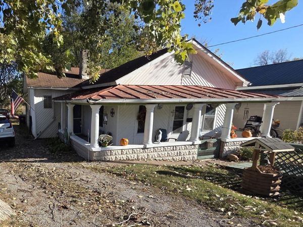 605 Riverside Avenue, Defiance, OH 43512