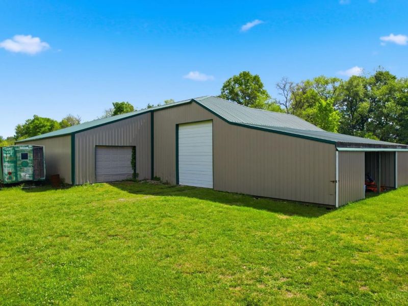 1731 Little Road, Washington Township, OH 45153 Photo 3