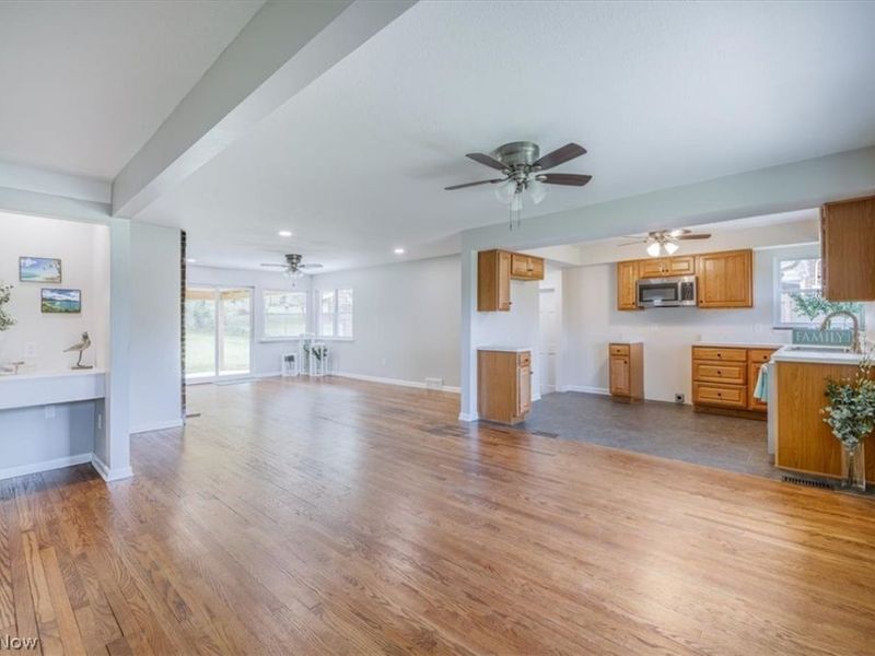 96 E Ridgewood Drive , Seven Hills, OH 44131 Photo 3