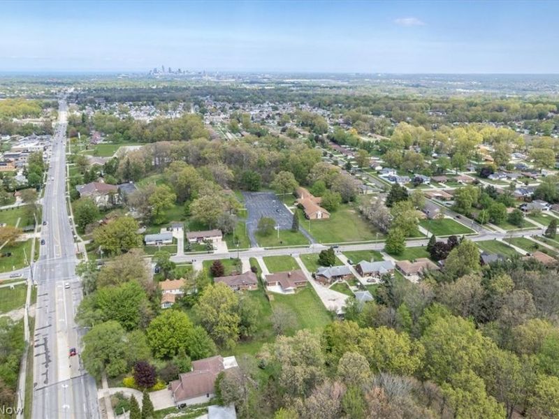 96 E Ridgewood Drive , Seven Hills, OH 44131 Photo 35