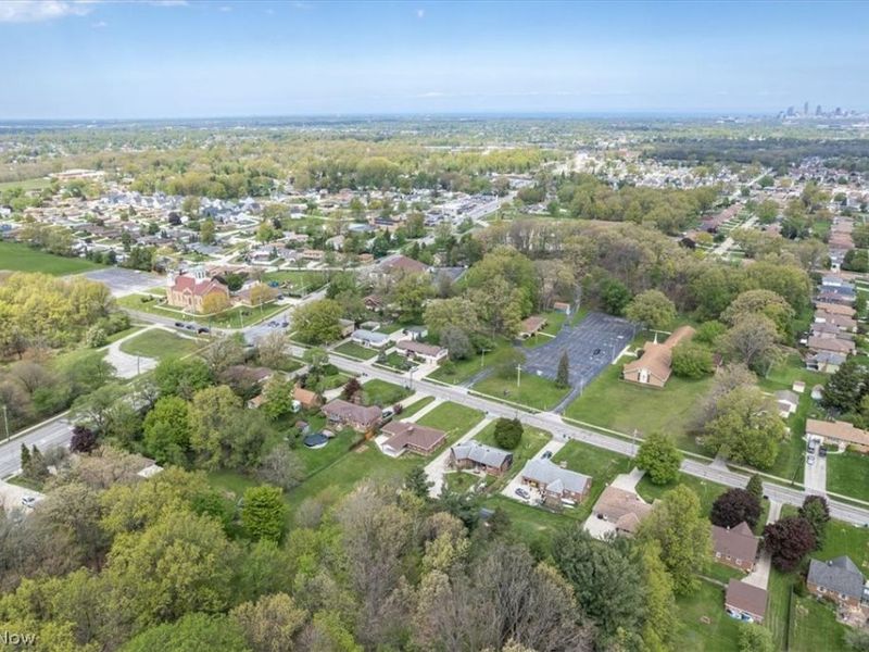 96 E Ridgewood Drive , Seven Hills, OH 44131 Photo 36
