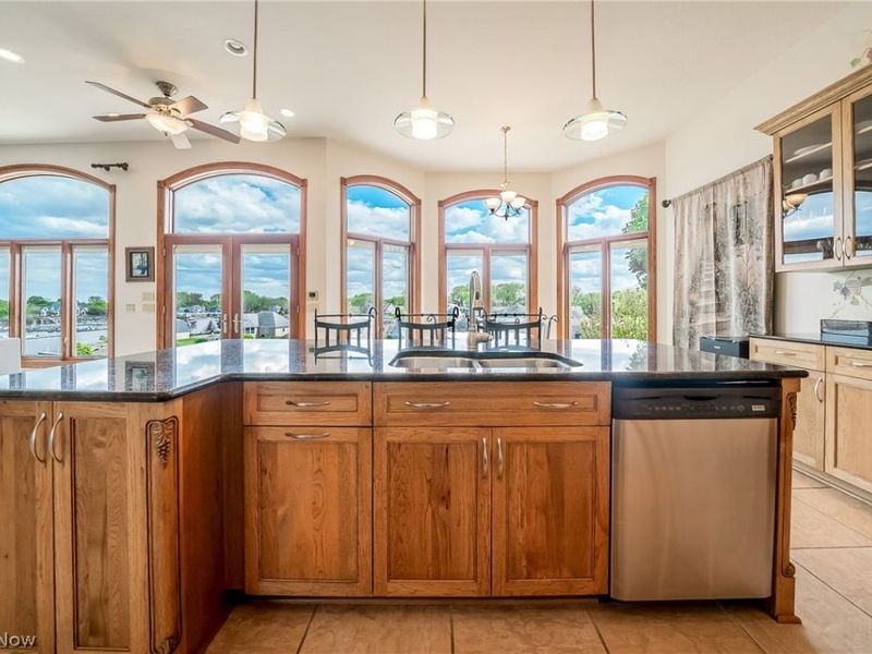 3706 E Baycliffs Drive, Lakeside Marblehead, OH 43440 Photo 15