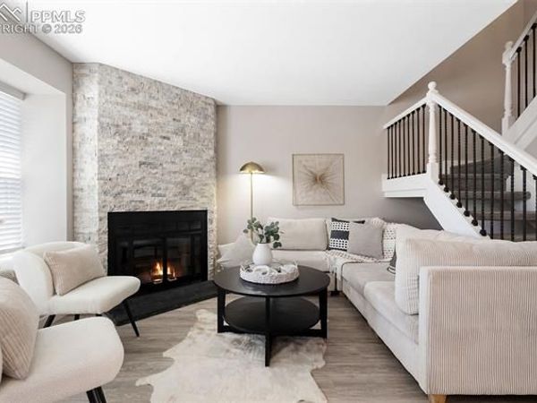 6829 Mountain Top Lane, Colorado Springs, CO 80919