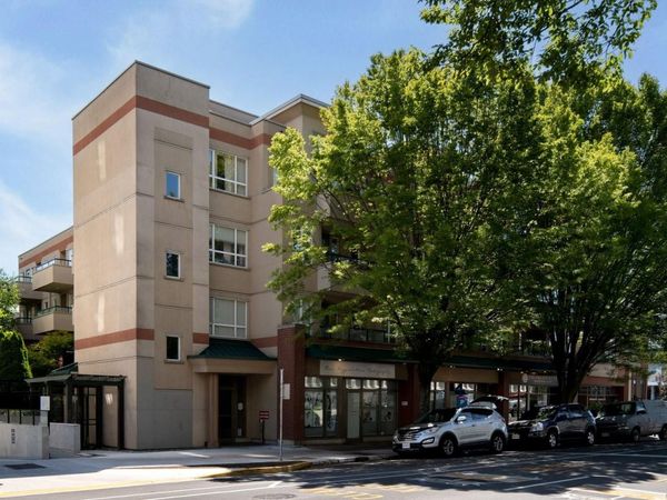 1015 Johnson St, Unit #402, Victoria, BC V8V 3N6