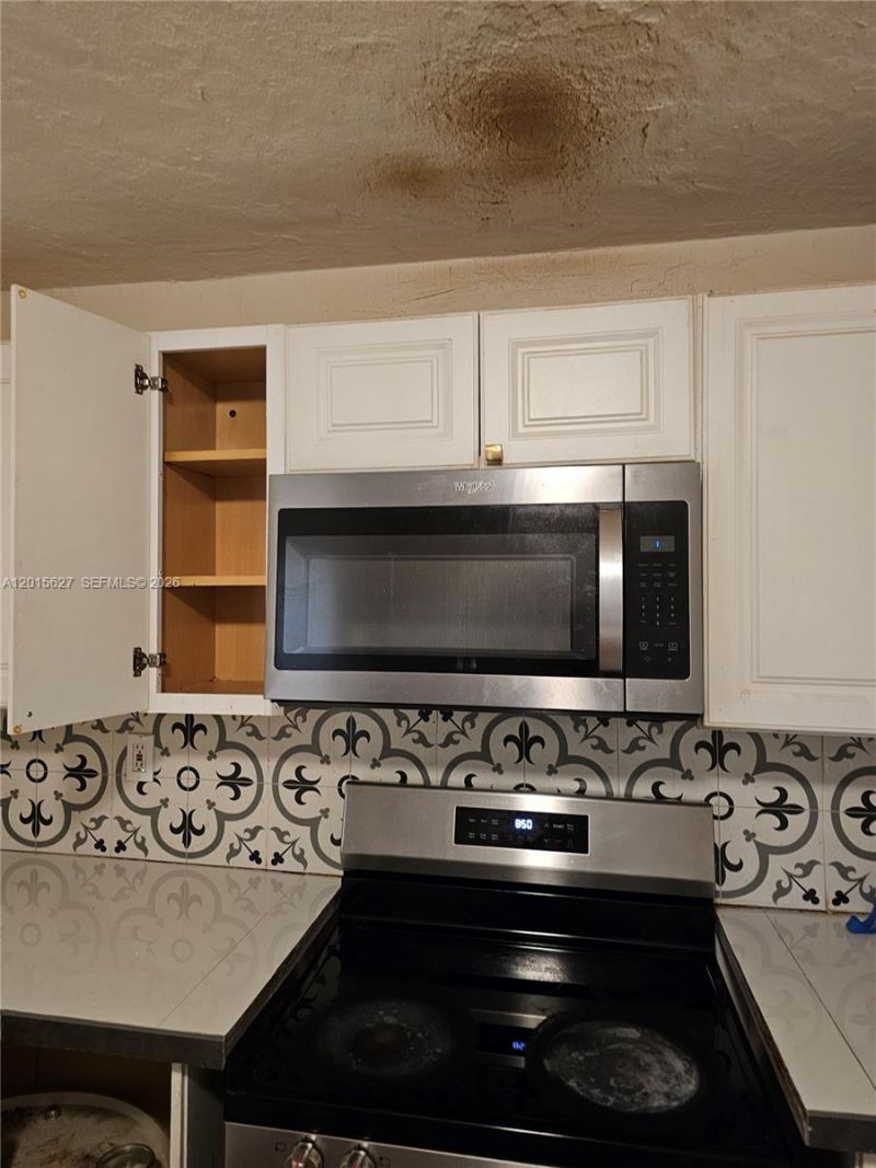 1717 NW 69th St , Miami, FL 33147 Photo