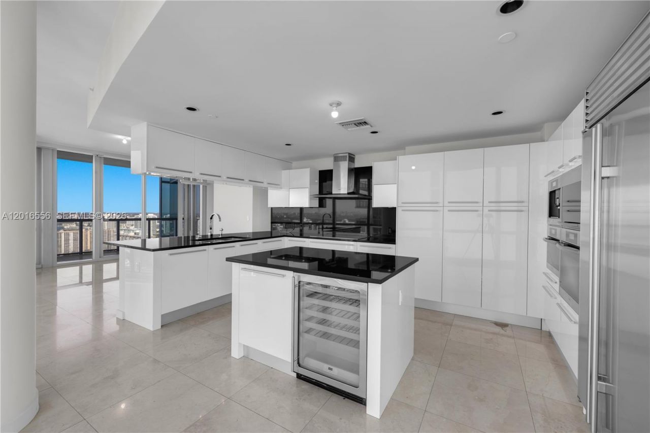17121 Collins Ave , Unit 3901, Sunny Isles Beach, FL 33160 Photo