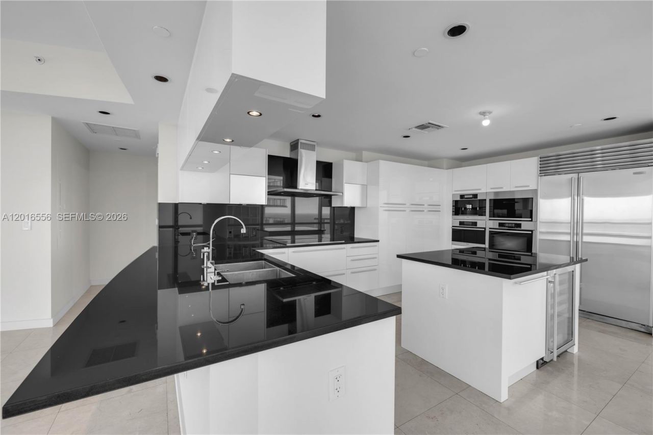 17121 Collins Ave , Unit 3901, Sunny Isles Beach, FL 33160 Photo