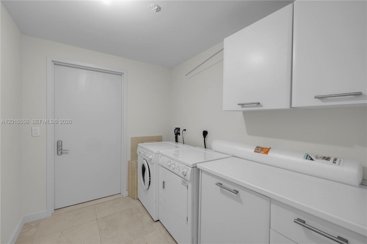 17121 Collins Ave , Unit 3901, Sunny Isles Beach, FL 33160 Photo