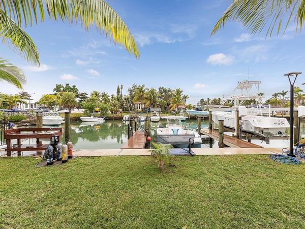 1082 NE 89th St, Miami, FL 33138