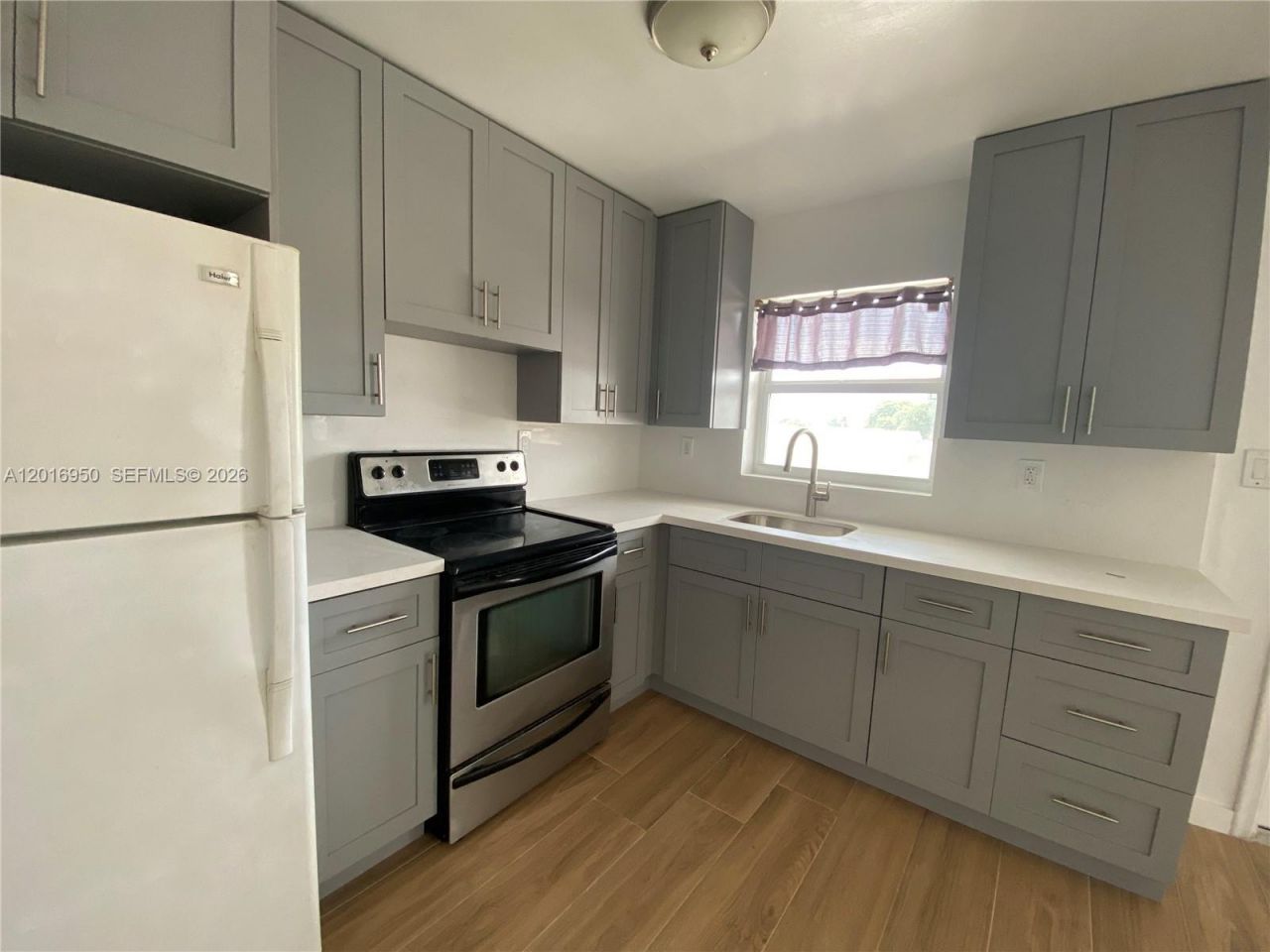 7011 Pembroke Rd , Unit 202, Pembroke Pines, FL 33023 Photo