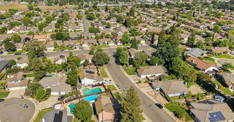 121 Quail Hollow Dr, Galt, CA 95632 Photo