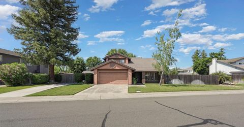 121 Quail Hollow Dr, Galt, CA 95632 Photo