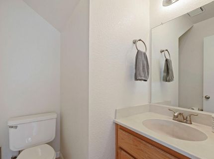 121 Quail Hollow Dr, Galt, CA 95632 Photo
