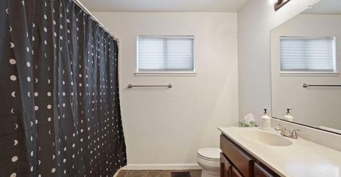 121 Quail Hollow Dr, Galt, CA 95632 Photo