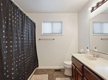 121 Quail Hollow Dr, Galt, CA 95632 Photo