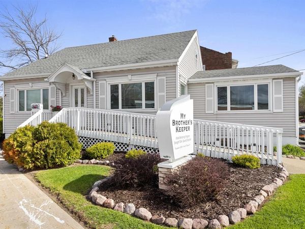 1463 MAIN STREET, Green Bay, WI 54302