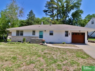 1805 N 78 Street , Omaha, NE 68114