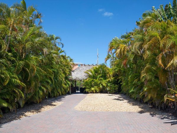 2950 Overseas Highway, Unit # 2, Saddle Bunch, FL 33040