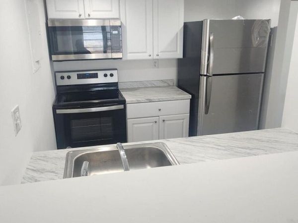 13390 NE 7th Avenue, Unit 304, North Miami, FL 33161
